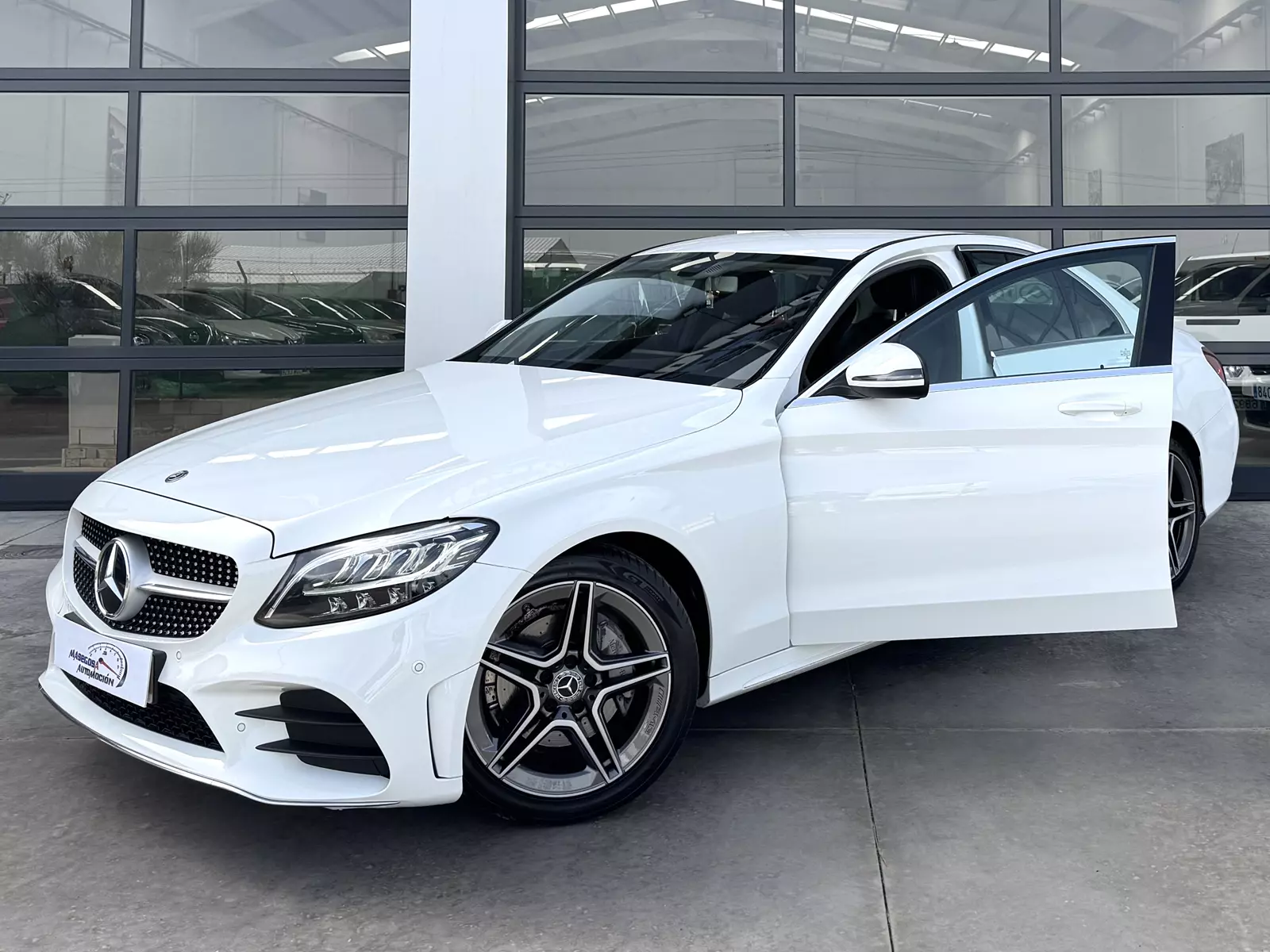 MERCEDES BENZ Clase C200 160cv 9 G-Tronic AMG  160 CV Automático