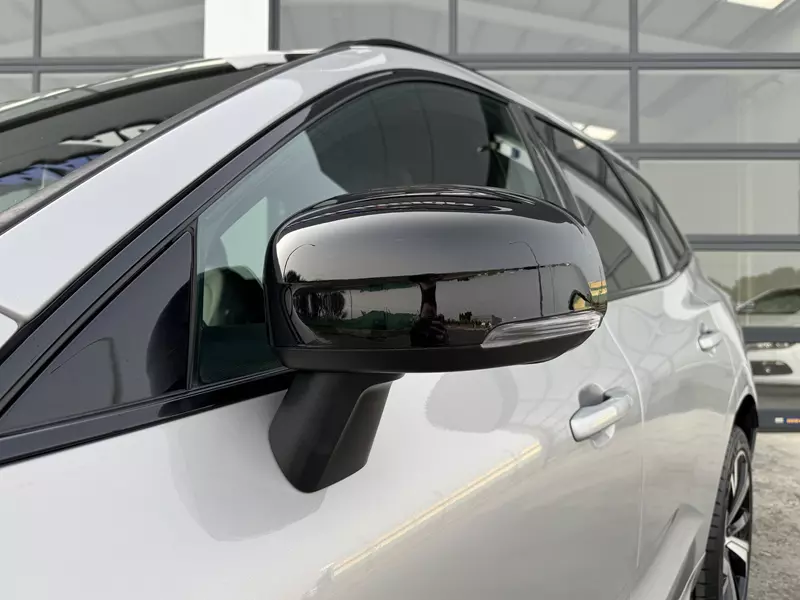 Volvo XC60 2.0 T6 AWD Recharge R-Design Auto 341 CV Automático