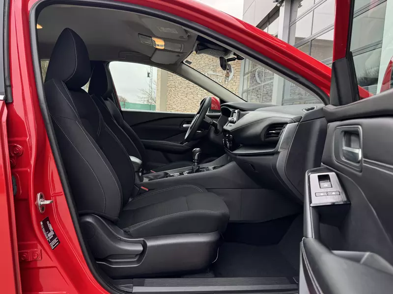 NISSAN Qashqai 1.3 DIG-T MHEV 140cv Visia Hybrid 140 CV Manual