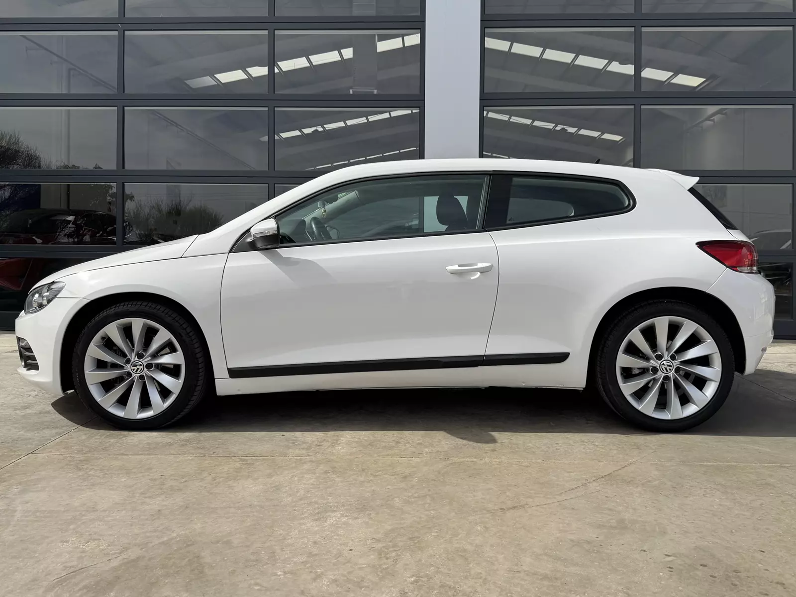 Volkswagen Scirocco 1.4 TSI 160cv DSG7 160 CV Automático