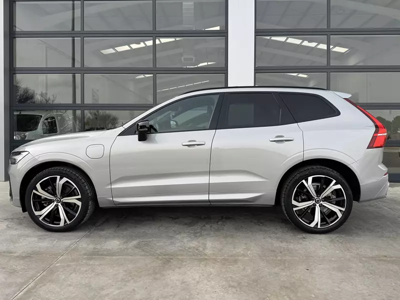 Volvo XC60 2.0 T6 AWD Recharge R-Design Auto 341 CV Automático