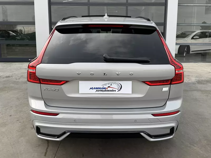 Volvo XC60 2.0 T6 AWD Recharge R-Design Auto 341 CV Automático
