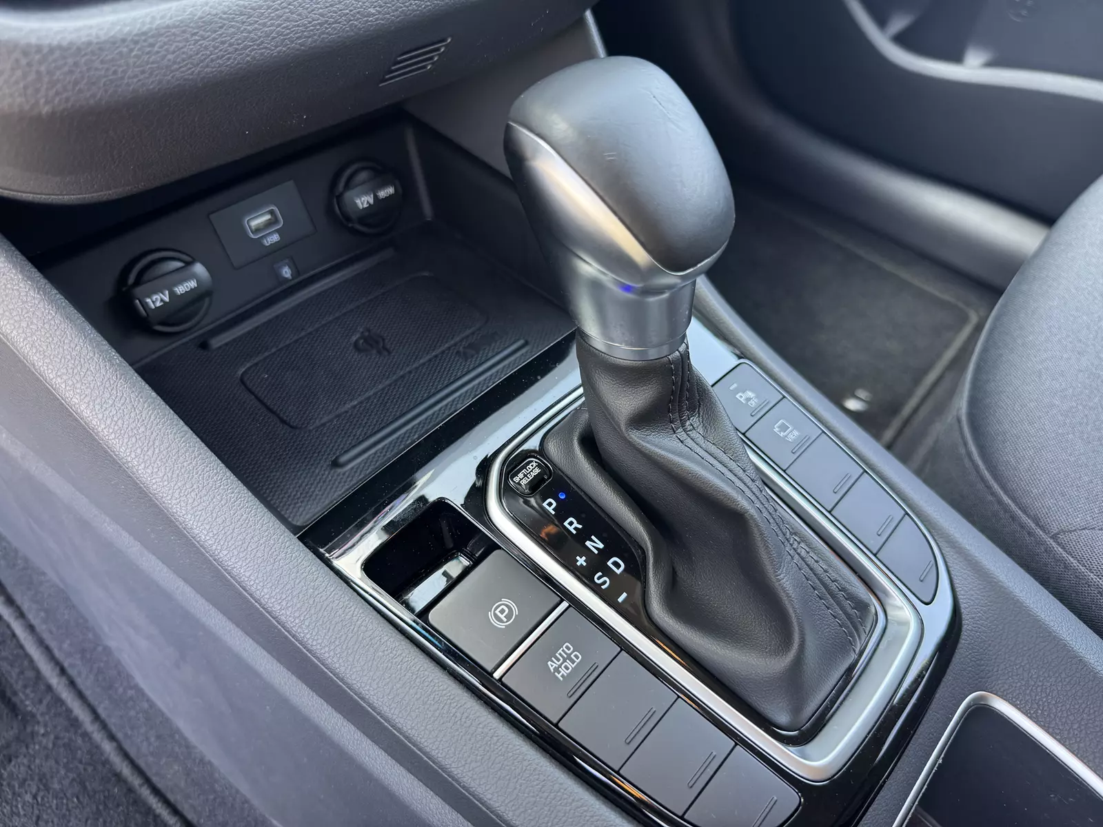 Hyundai Ioniq 1.6 GDI HEV 141cv Tecno DCT 141 CV Automático