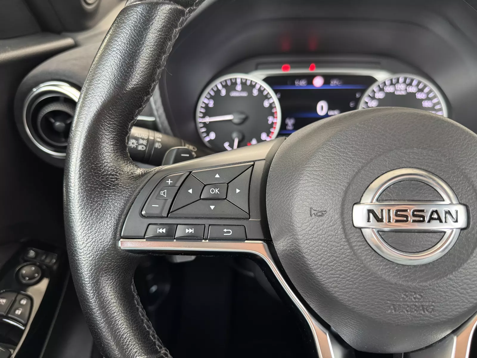 Nissan Juke 1.0 DIG-T 114CV DCT N-Design Chic 114 CV Automático