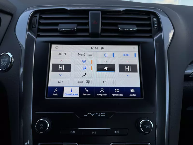 Ford Mondeo 2.0 Titanium 187Cv HEV AT Hybrid  187 CV Automático