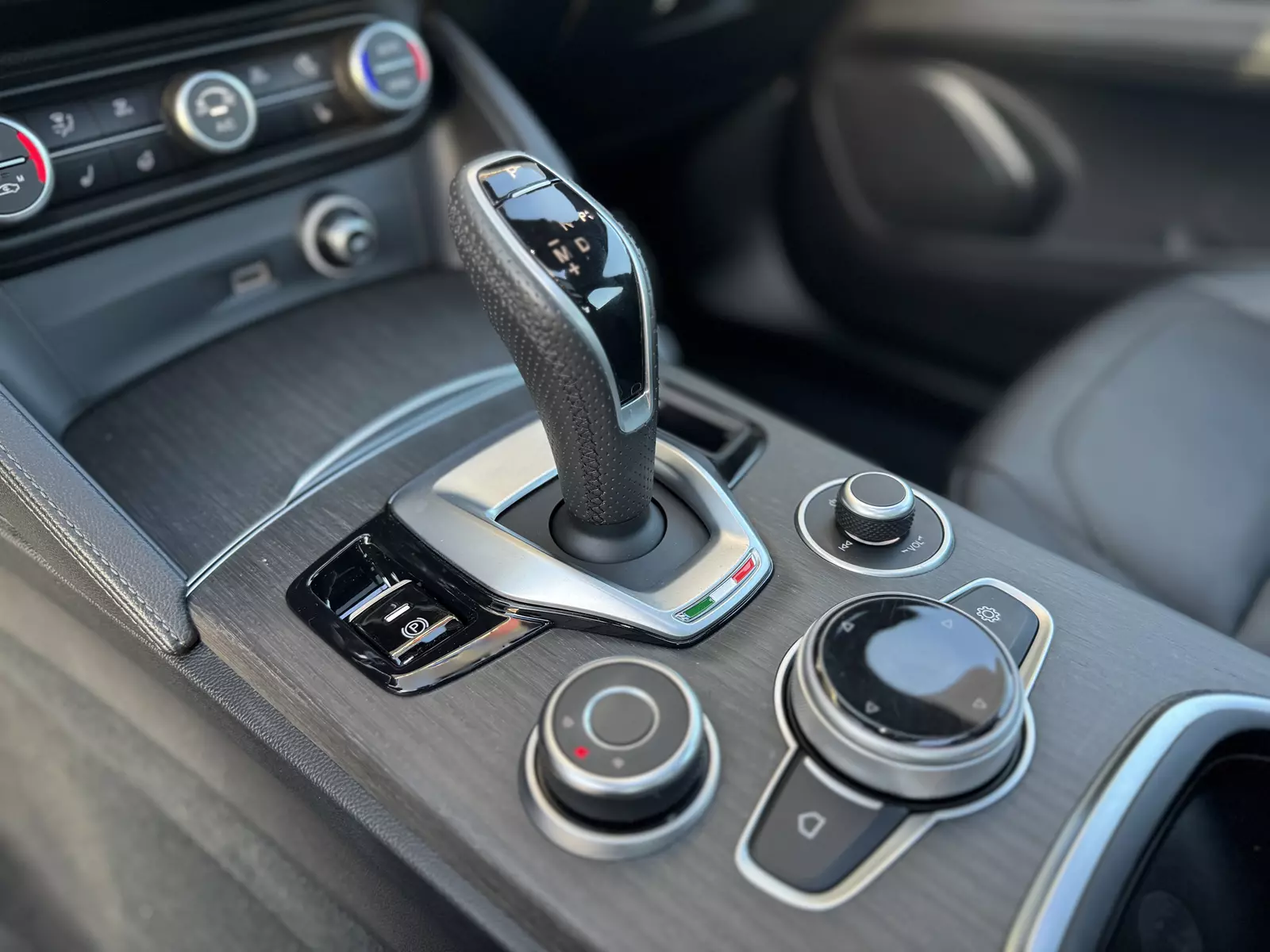 Alfa Romeo  Stelvio 2.2 210CV TI Q4 210 CV Automático