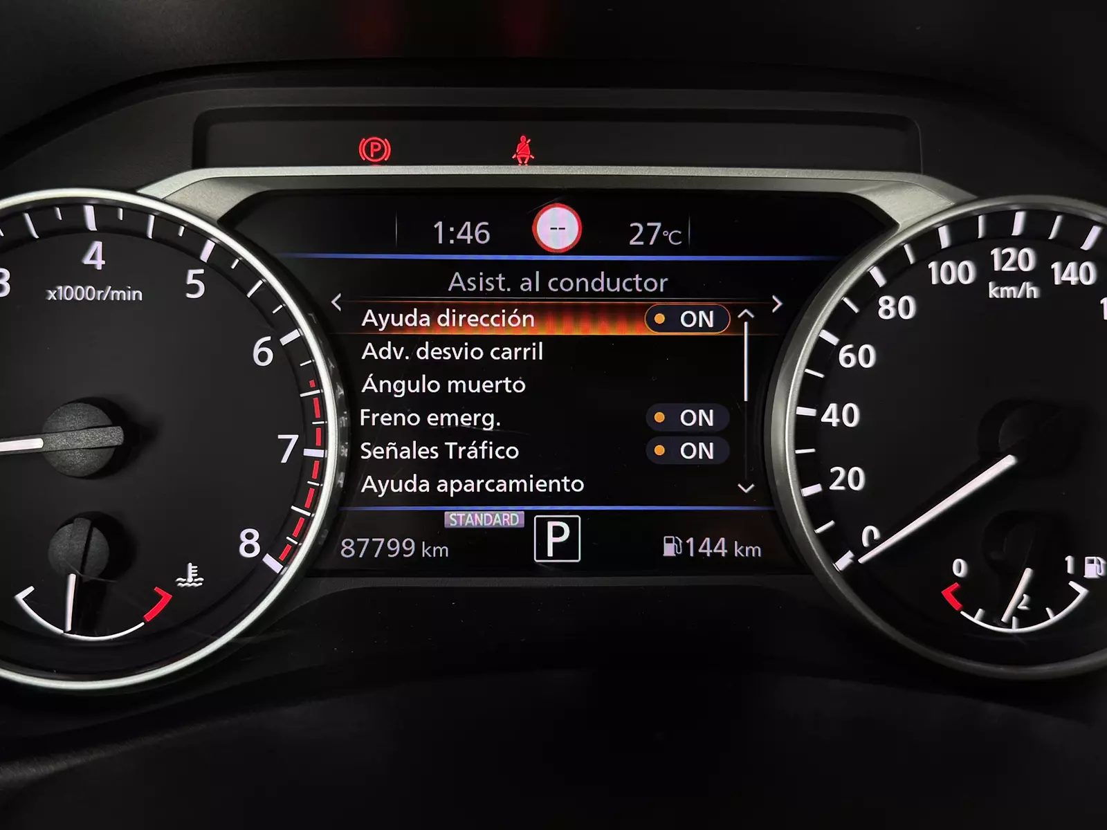 Nissan Juke 1.0 DIG-T 114CV DCT N-Design Chic 114 CV Automático