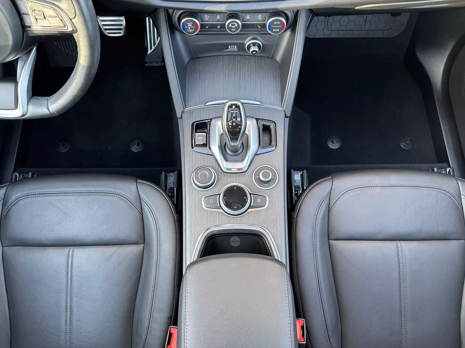Alfa Romeo  Stelvio 2.2 210CV TI Q4 210 CV Automático