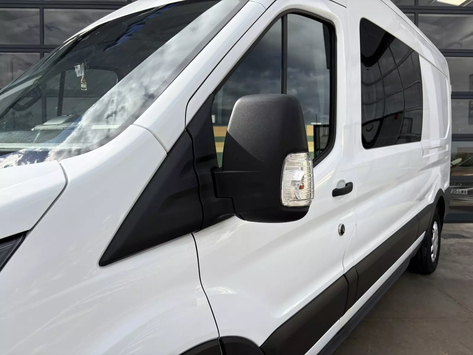 Ford  Transit 2.0 EcoBlue 130cv 350 Combi L3H2 Trend 7 Plazas 130 CV Manual