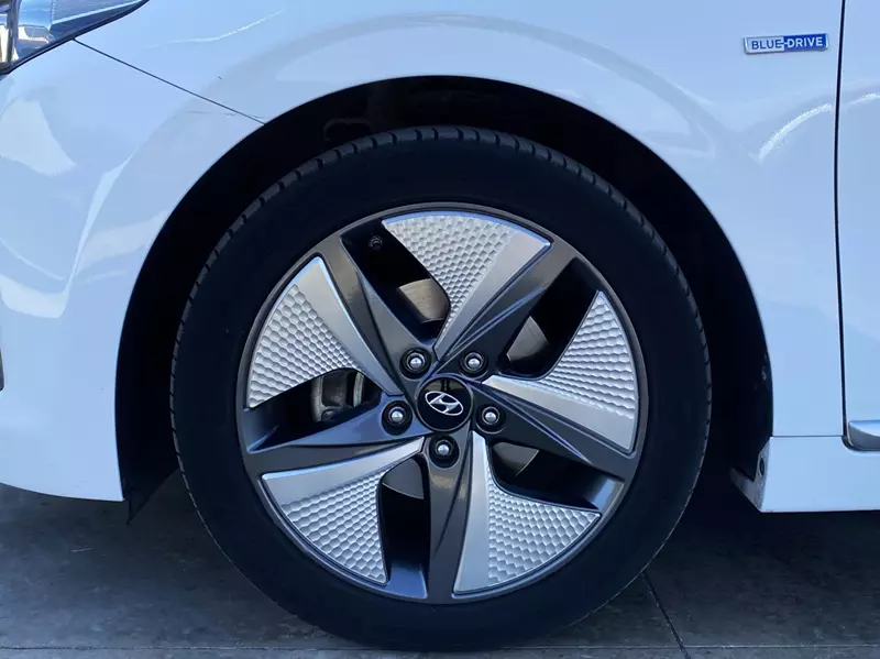 Hyundai Ioniq 1.6 GDI HEV Tecno DCT 141cv  141 CV Automático