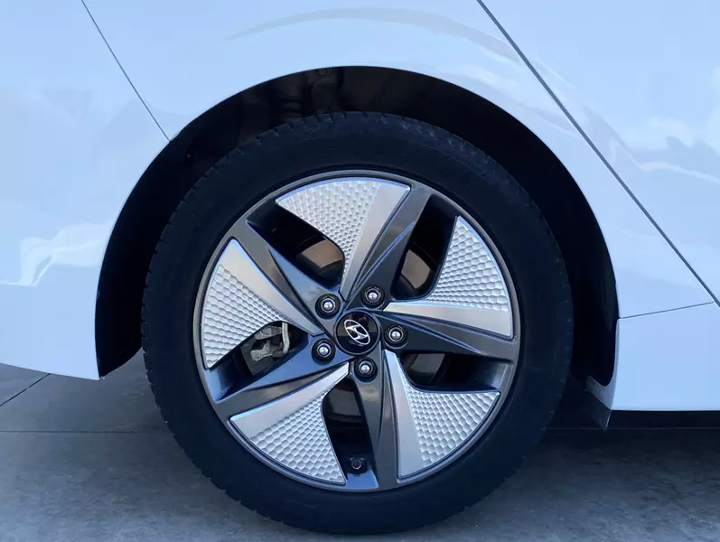 Hyundai Ioniq 1.6 GDI HEV Tecno DCT 141cv  141 CV Automático