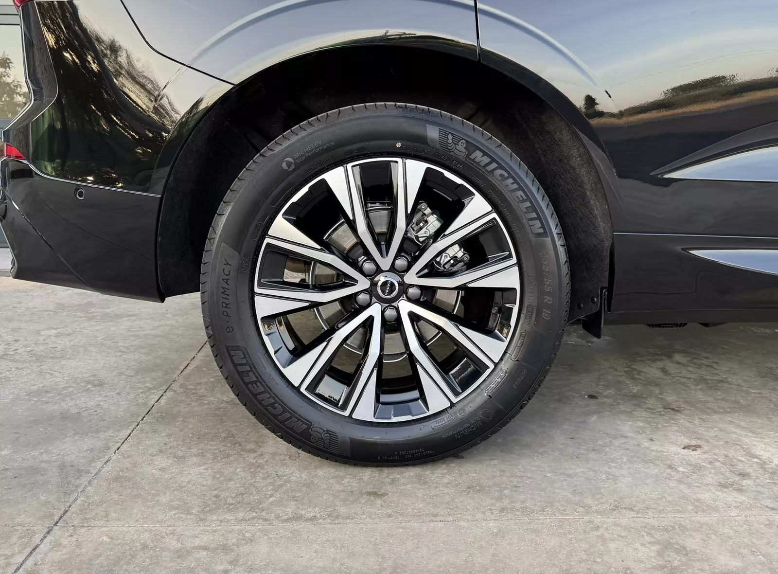 Volvo XC60 2.0 B5 Mild Hybrid 249cv AWD Plus Dark 249 CV Automático