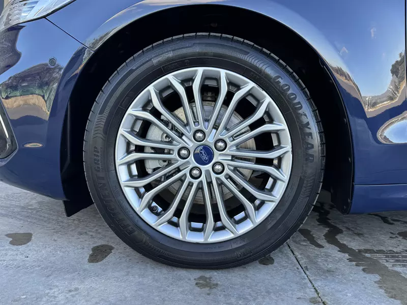 Ford Mondeo 2.0 Titanium 187Cv HEV AT Hybrid  187 CV Automático