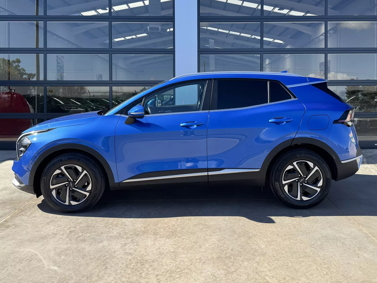Kia Sportage 1.6 T-GDi HEV 230cv Drive 230 CV Automático