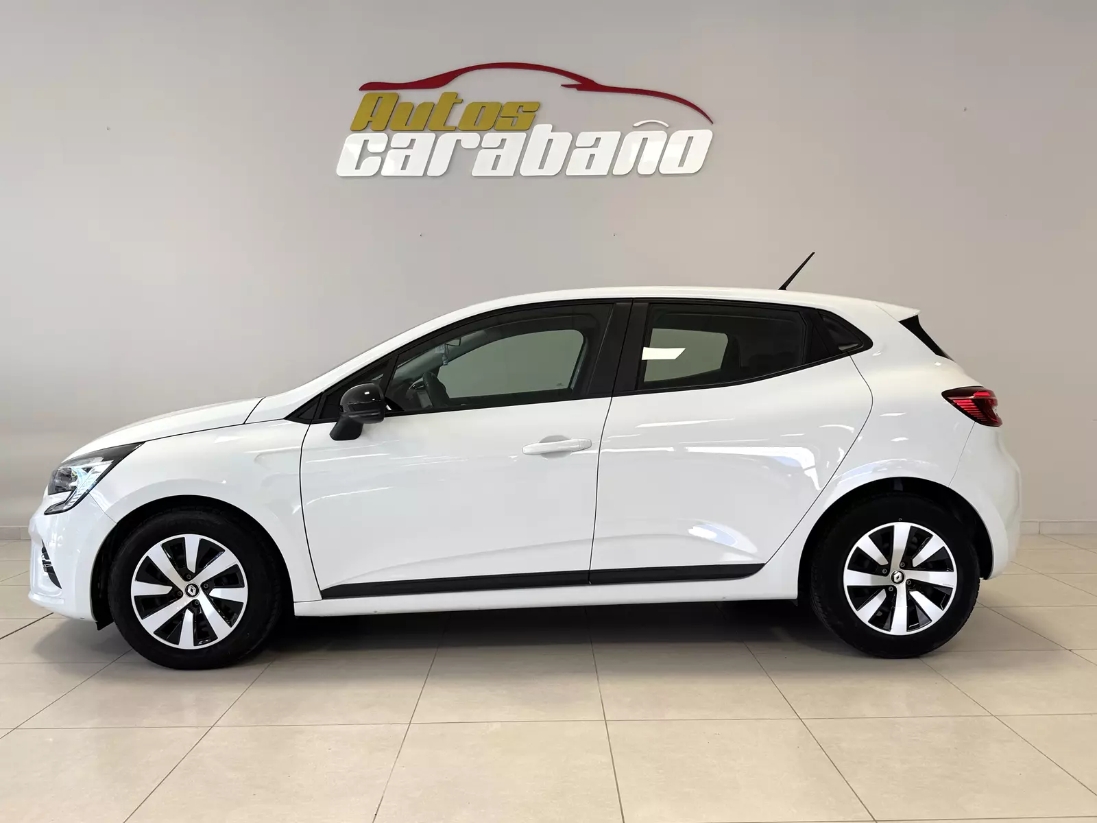 RENAULT Clio 1.5 BluedCi 100cv Intens 100 CV Manual