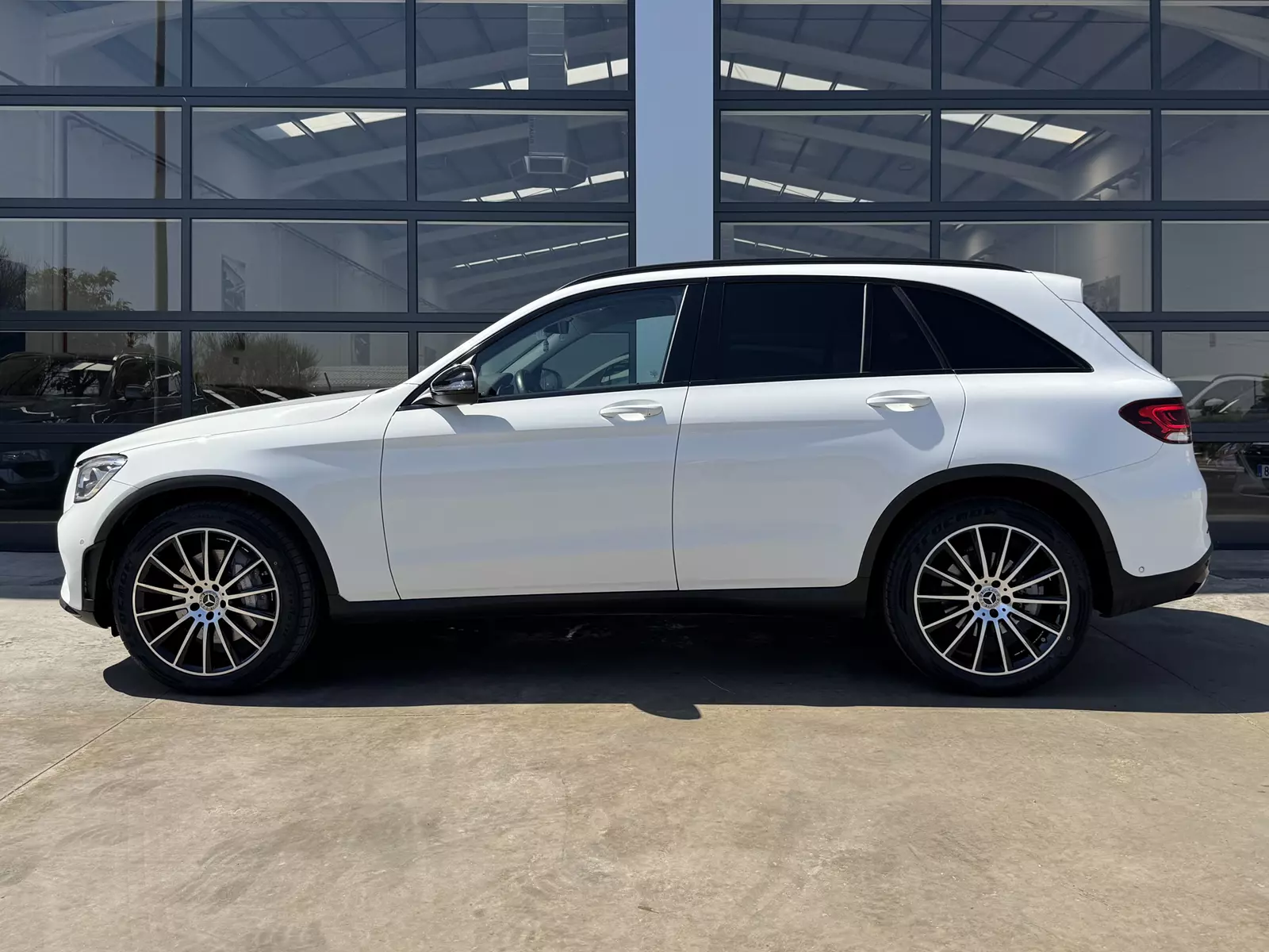 Mercedes-Benz GLC 220d 4MATIC 194cv 9GTronic AMG 194 CV Automático