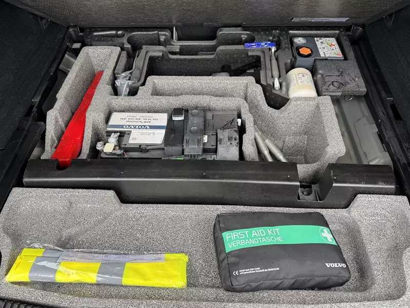 Volvo XC60 2.0 T6 AWD Recharge R-Design Auto 341 CV Automático