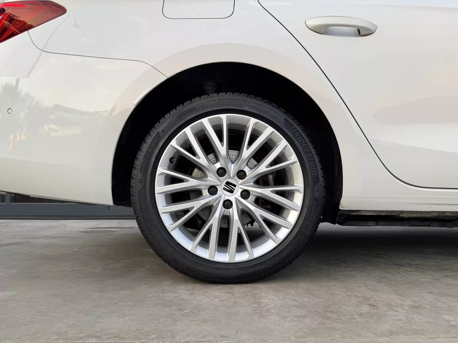 Seat León Sportstourer 1.4 e-Hybrid 204 CV DSG Xcellence Go L 204 CV Automático