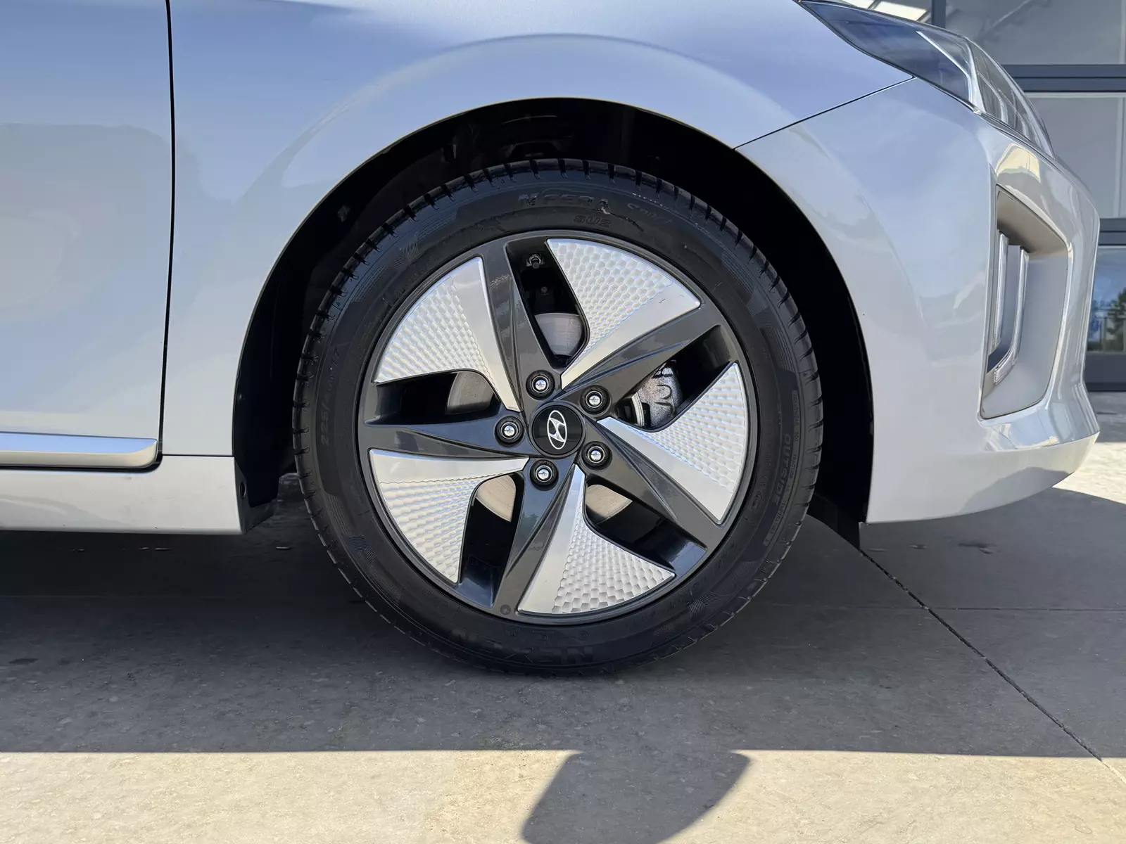 Hyundai Ioniq 1.6 GDI HEV 141cv Tecno DCT 141 CV Automático