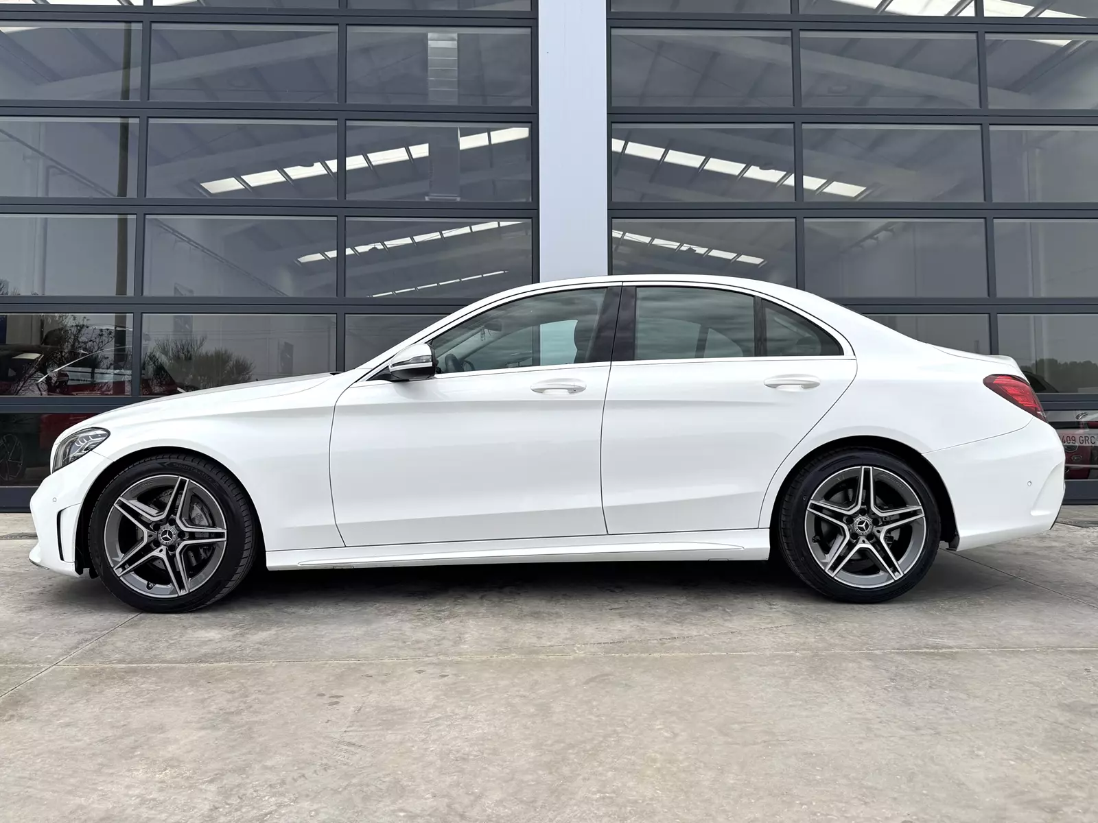 MERCEDES BENZ Clase C200 160cv 9 G-Tronic AMG  160 CV Automático