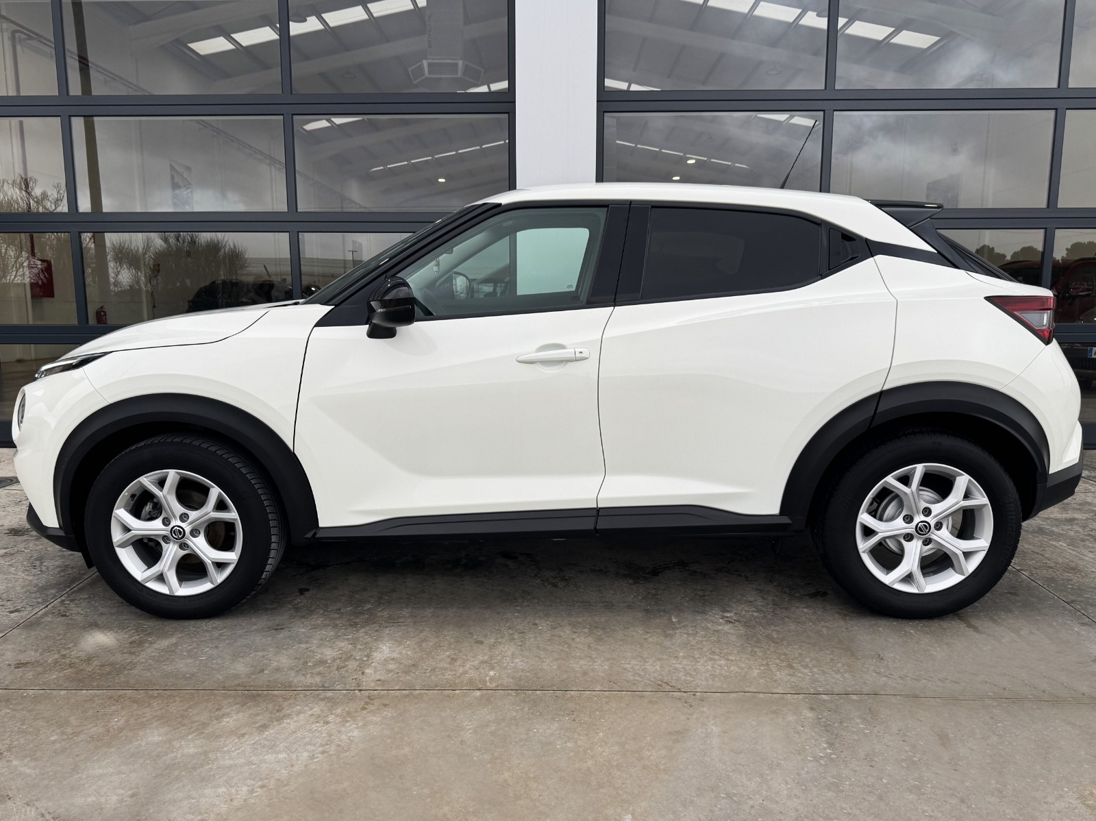 NISSAN Juke 1.0 DIG-T 114CV Acenta 114 CV Manual