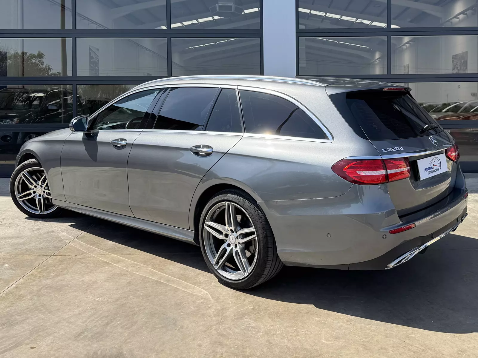 Mercedes-Benz Clase E 220d Estate 194cv 9G-TRONIC AMG 194 CV Automático