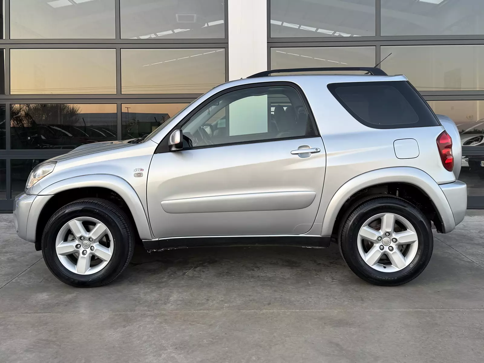 Toyota  Rav 4 2.0 D4D 115cv Sol  115 CV Manual
