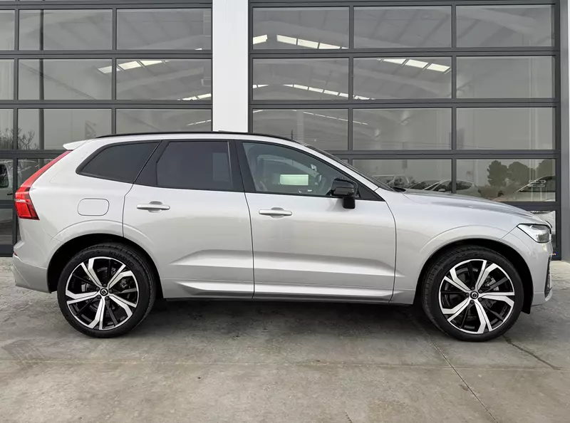 Volvo XC60 2.0 T6 AWD Recharge R-Design Auto 341 CV Automático