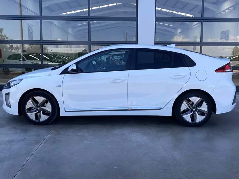 Hyundai Ioniq 1.6 GDI HEV Tecno DCT 141cv  141 CV Automático