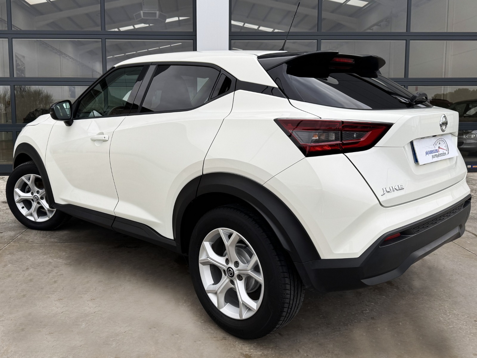 NISSAN Juke 1.0 DIG-T 114CV Acenta 114 CV Manual